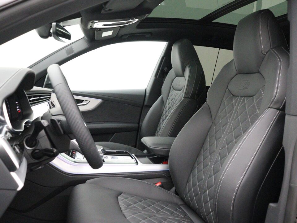 Audi Q8 Pro Line S 55 TFSI e 290 kW / 394 PK