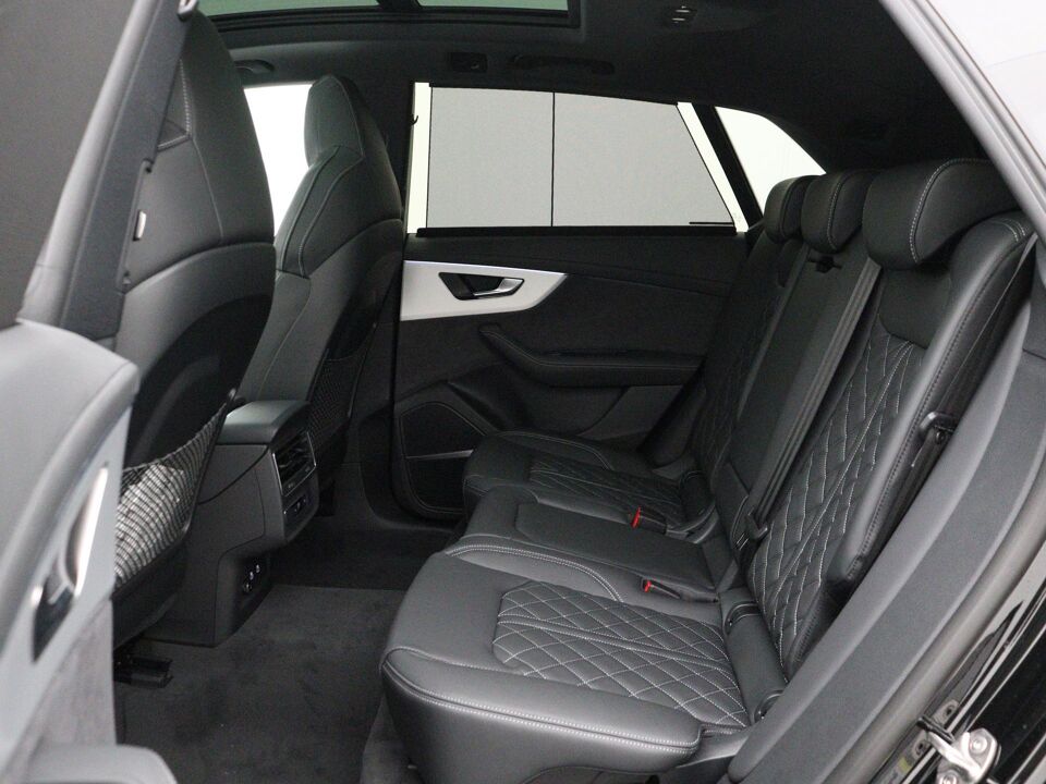 Audi Q8 Pro Line S 55 TFSI e 290 kW / 394 PK