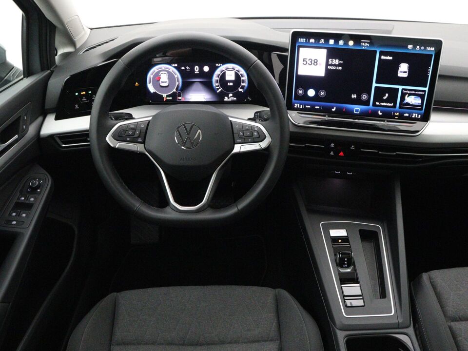 Volkswagen Golf 1.5 eTSI Life