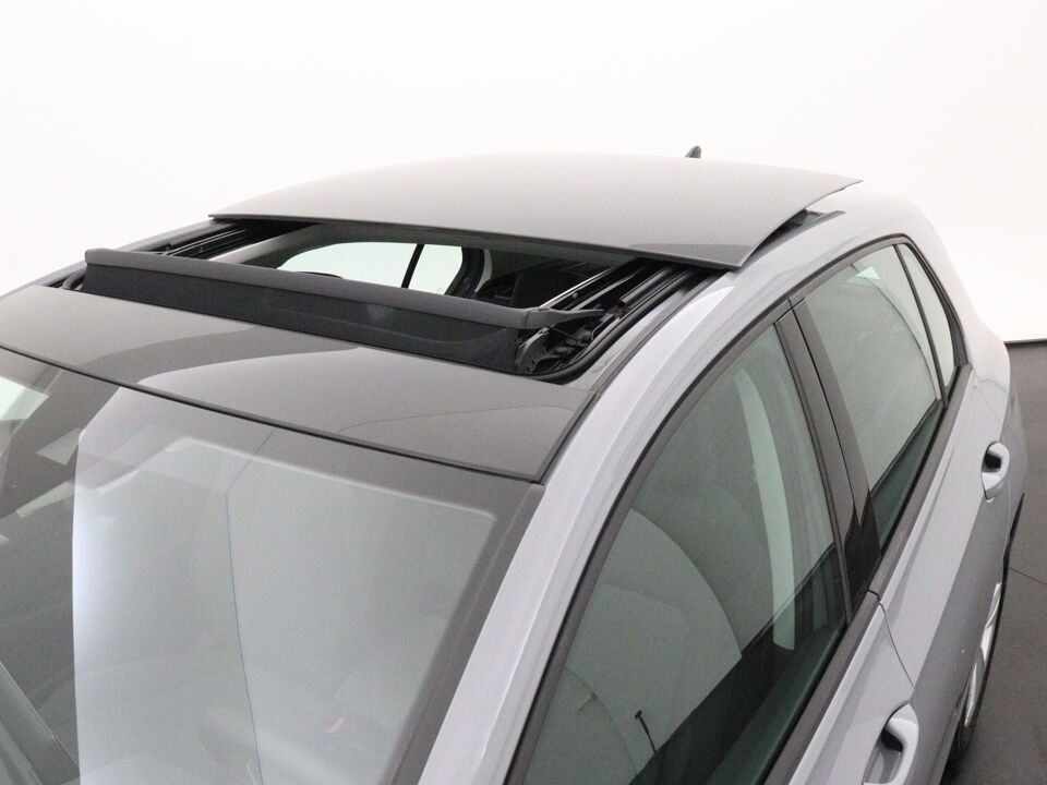 Volkswagen Golf 1.5 eTSI Life