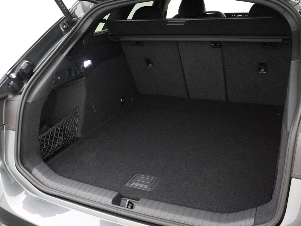Audi S6 Avant e-tron 100kWh 370 kW / 503 PK