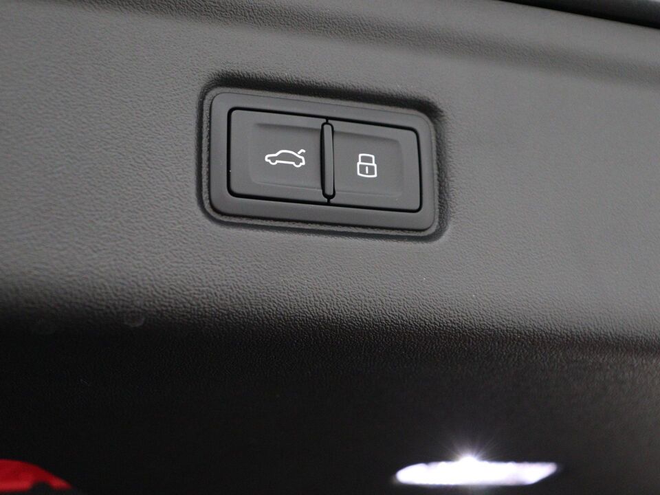 Audi S6 Avant e-tron 100kWh 370 kW / 503 PK