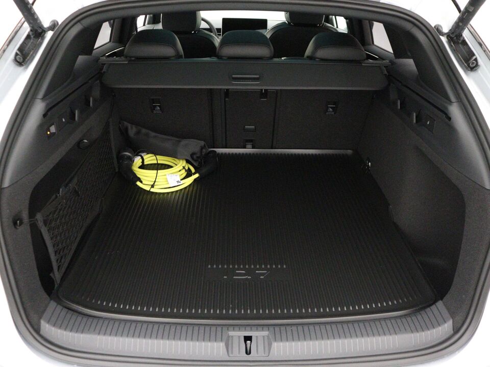 Volkswagen ID.7 Tourer Pro Business 77 kWh 210 kW / 286 pk