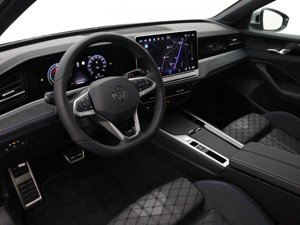 Volkswagen Passat Variant R-Line-Edition 1.5 eHybrid 200 kW / 272 pk