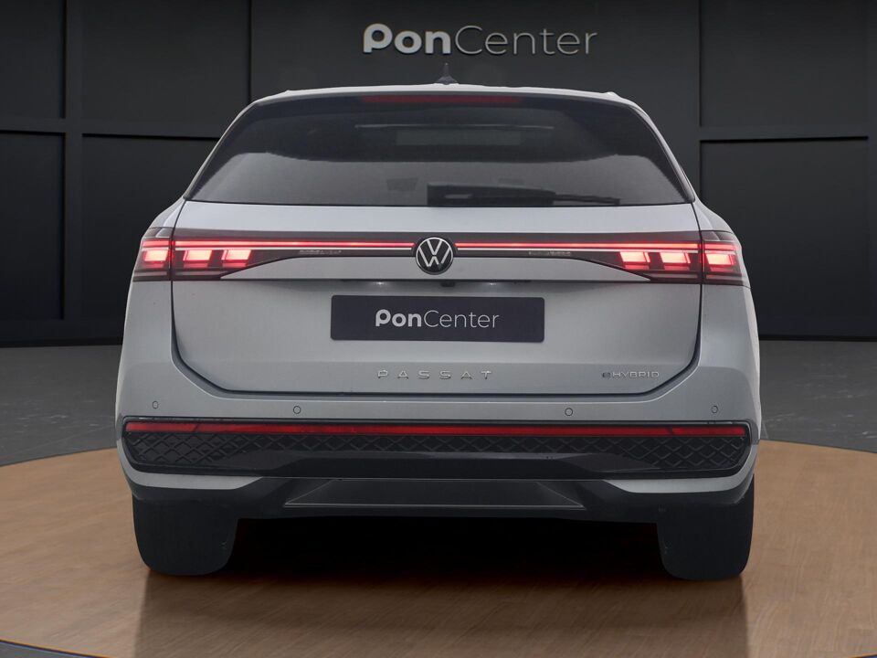 Volkswagen Passat Variant R-Line-Edition 1.5 eHybrid 200 kW / 272 pk