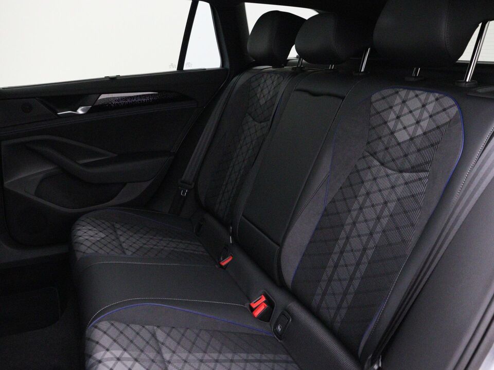 Volkswagen Passat Variant R-Line-Edition 1.5 eHybrid 200 kW / 272 pk