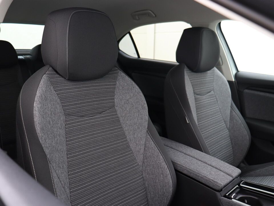 Škoda Superb First Edition 1.5 TSI m-HEV 110 kW / 150 PK