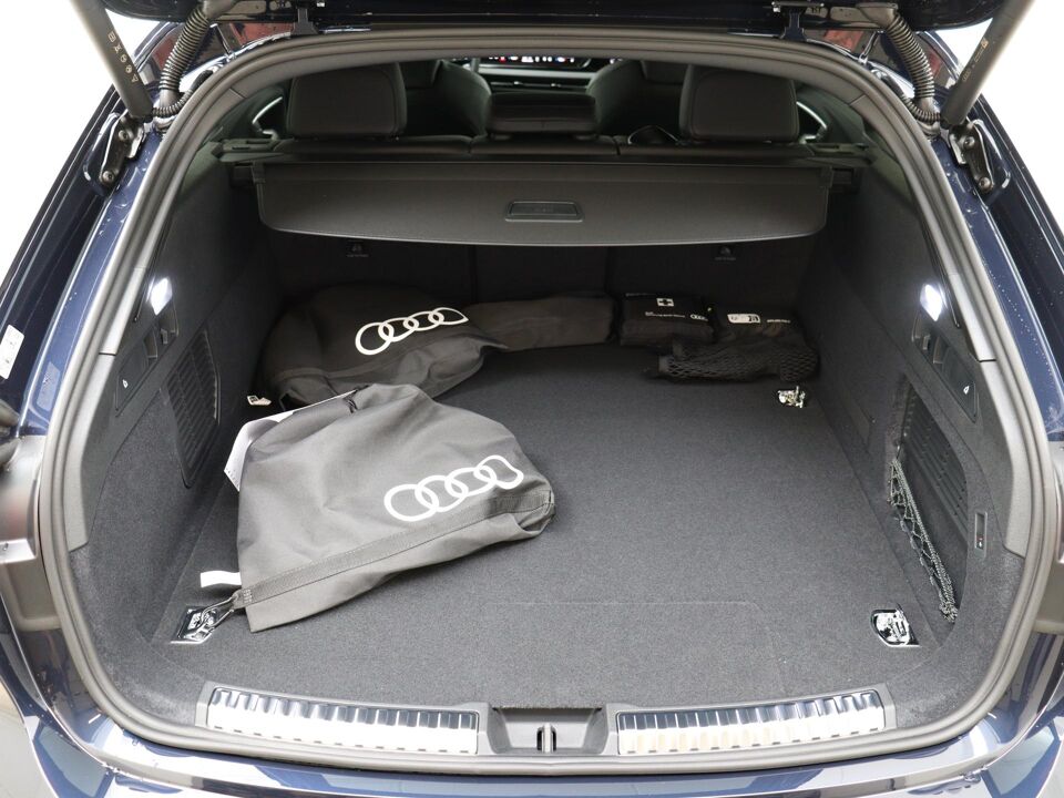 Audi A5 Avant e-hybrid S edition Competition 2.0 TFSI e 270 kW / 367 PK