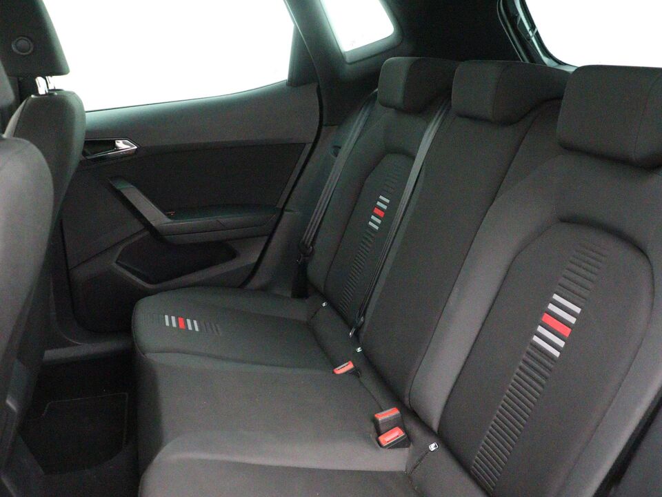 SEAT Arona 1.0 TSI FR Business Intense