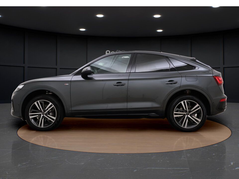 Audi Q5 Sportback S edition Competition 50 TFSI e 220 kW / 299 PK