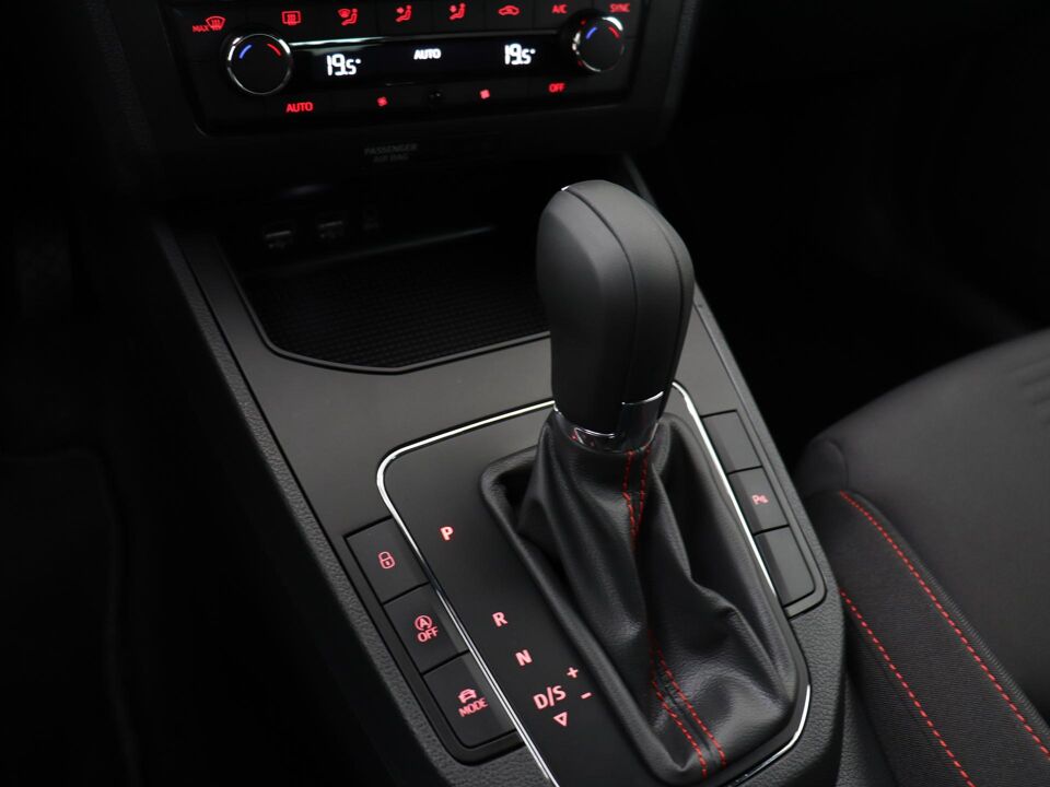 SEAT Ibiza 1.0 TSI FR Business Intense
