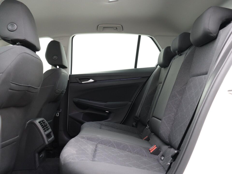 Volkswagen Golf 1.0 TSI 110 PK Life