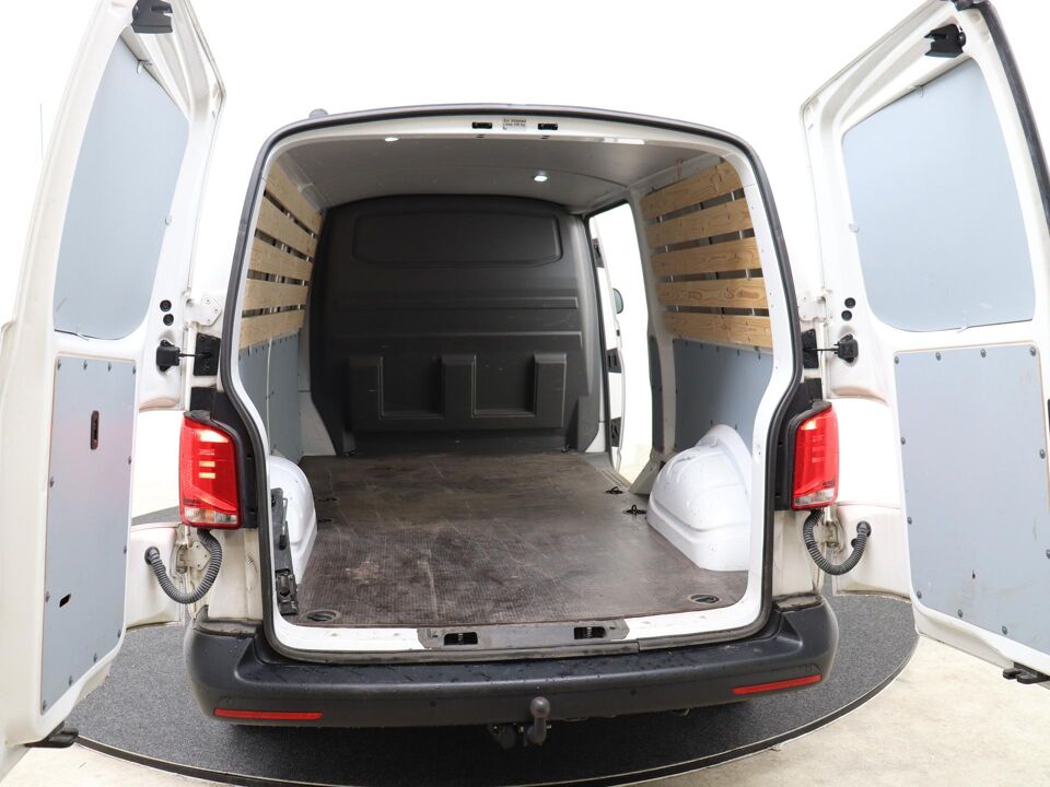 VW-Bedrijfswagens Transporter 2.0 TDI L2H1 28 Economy Business