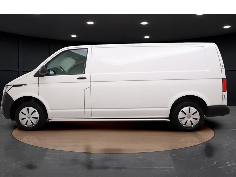 VW-Bedrijfswagens Transporter 2.0 TDI 110 PK L2H1 28 Economy Business