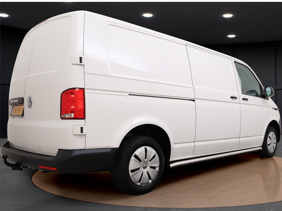 VW-Bedrijfswagens Transporter 2.0 TDI 110 PK L2H1 28 Economy Business