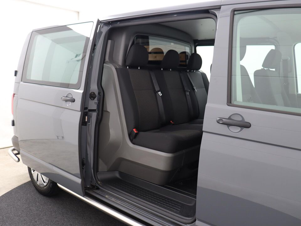 VW-Bedrijfswagens Transporter 2.0 TDI 150 PK DSG L2H1 30 DC Comfortline