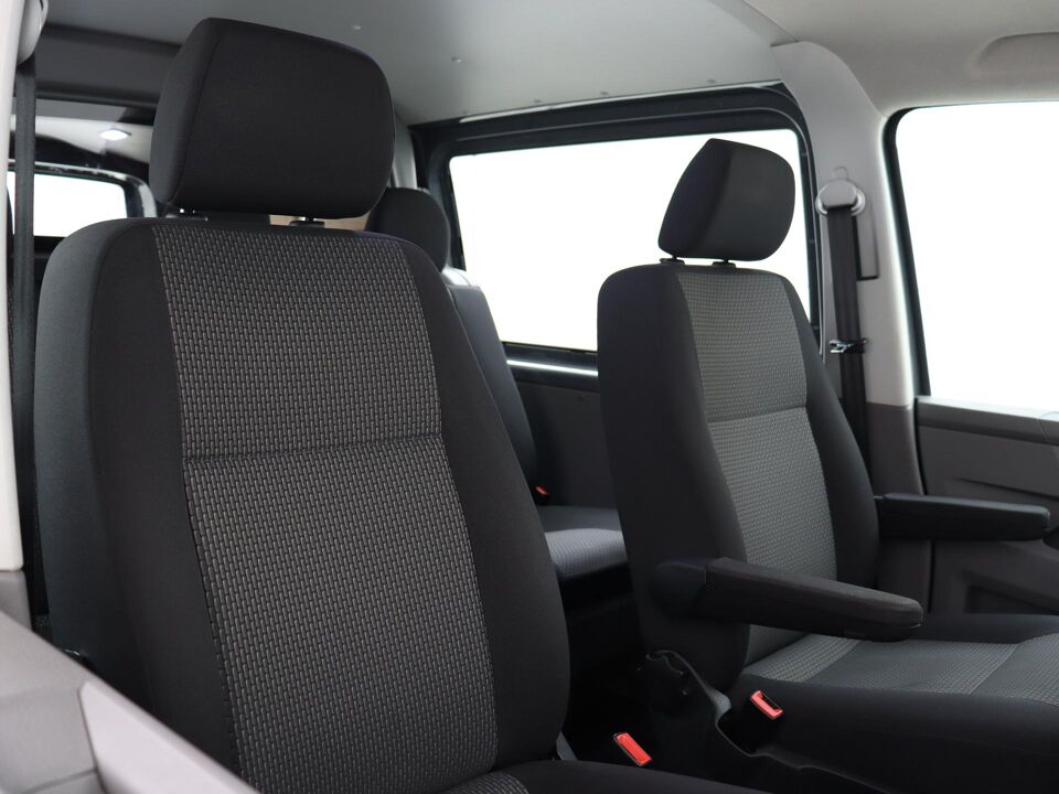 VW-Bedrijfswagens Transporter 2.0 TDI 150 PK DSG L2H1 30 DC Comfortline