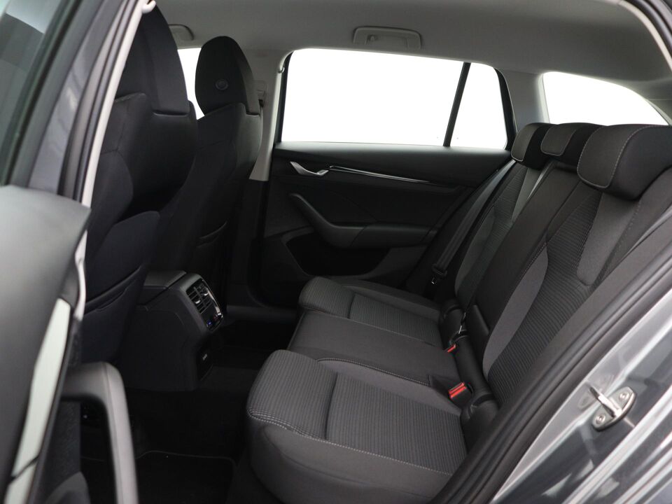 Škoda Octavia Combi 1.5 TSI 150 PK DSG MHEV Business Edition Plus