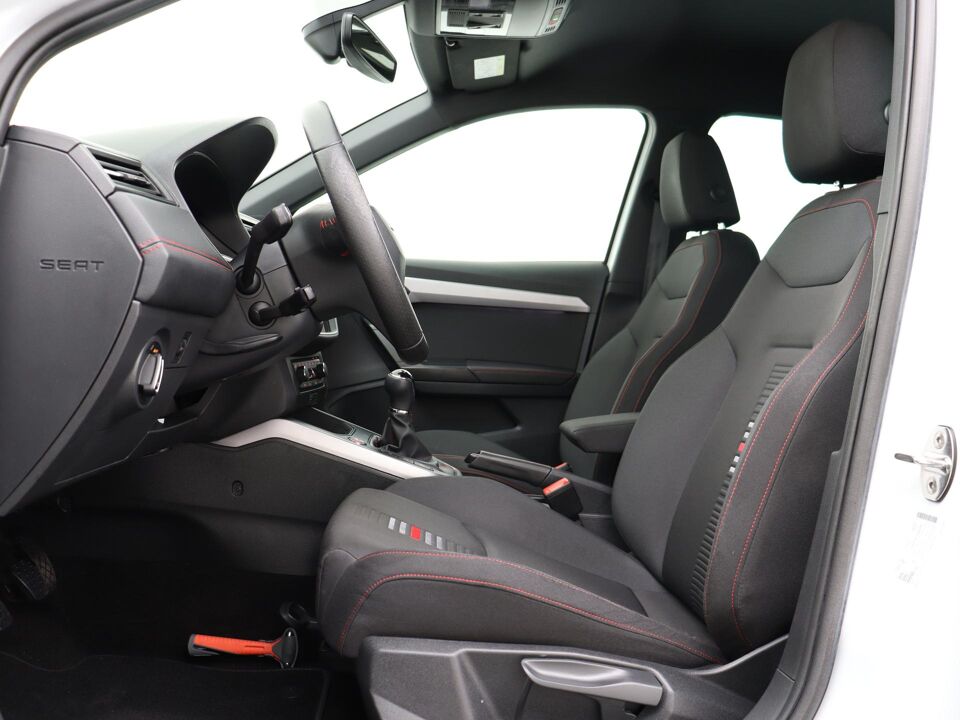 SEAT Arona 1.0 TSI 95 PK Business Intense