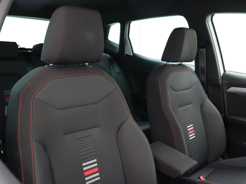 SEAT Arona 1.0 TSI 95 PK Business Intense