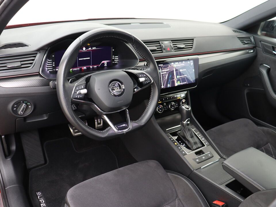 Škoda Superb Combi 1.4 TSI iV Sportline Business