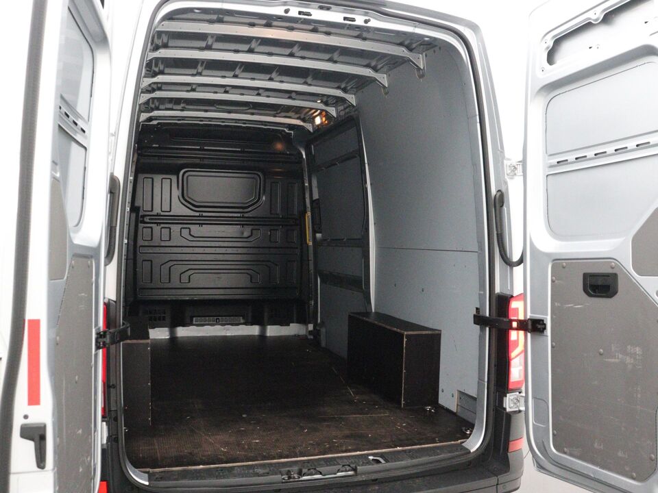 VW-Bedrijfswagens Crafter 35 2.0 TDI 140 PK L3H3 Comfortline