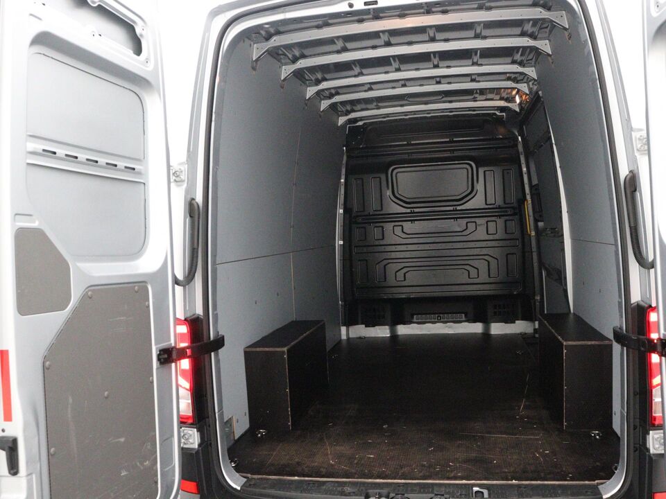 VW-Bedrijfswagens Crafter 35 2.0 TDI 140 PK L3H3 Comfortline