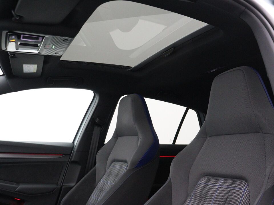Volkswagen Golf 1.5 eHybrid GTE