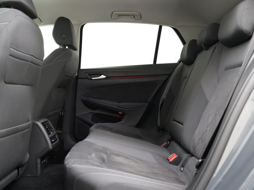 Volkswagen Golf 1.0 TSI 110 PK Life
