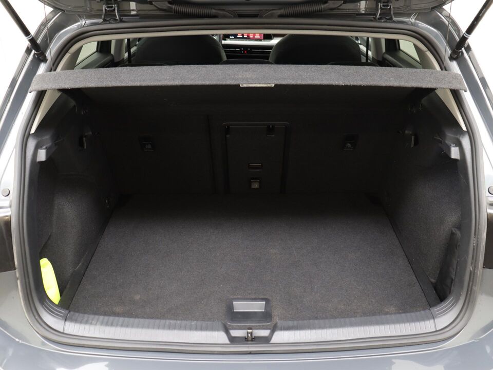 Volkswagen Golf 1.0 TSI 110 PK Life