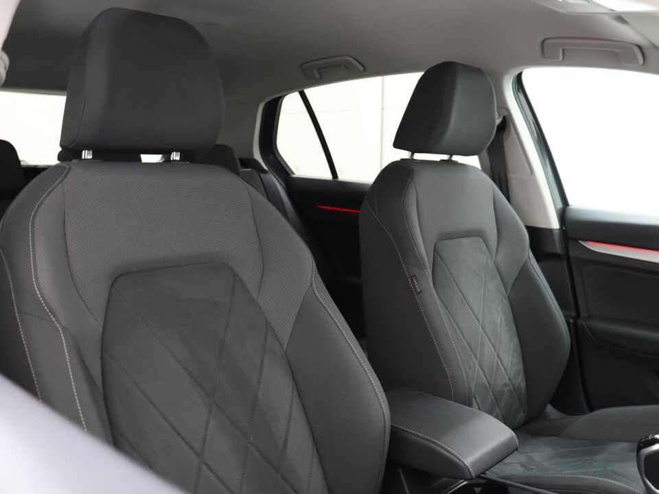 Volkswagen Golf 1.0 TSI 110 PK Life