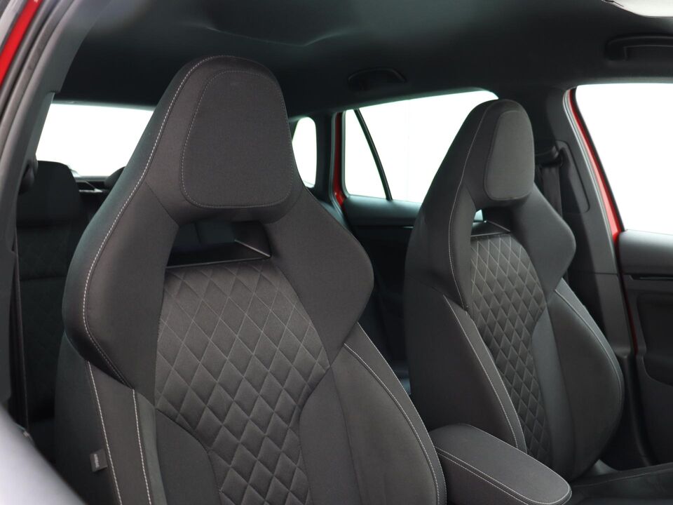 Škoda Kamiq 1.0 TSI 110 PK Sport Business