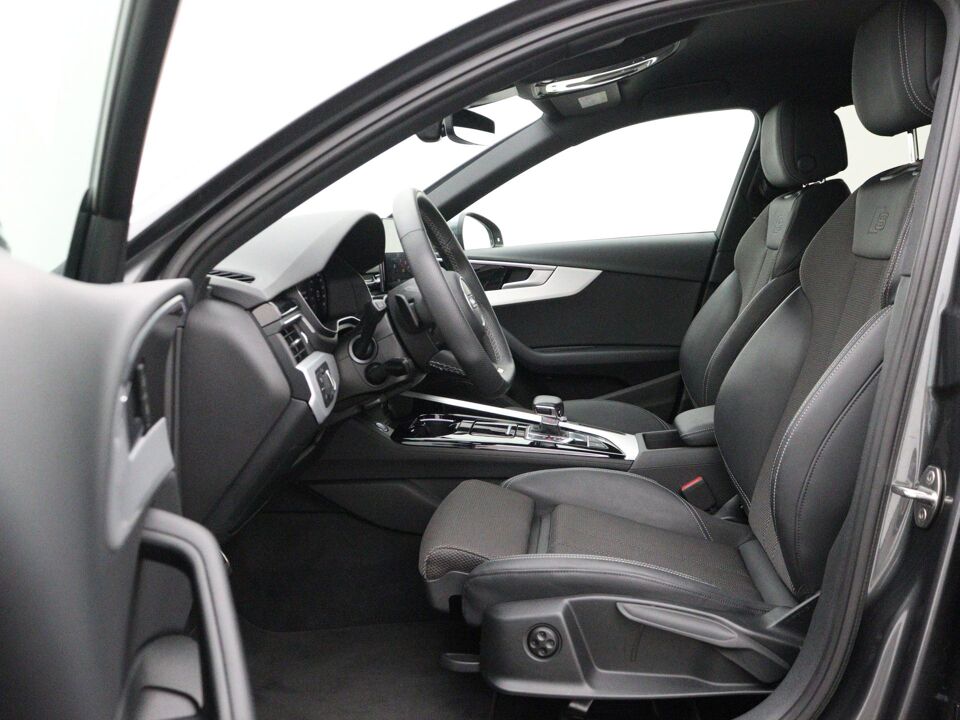 Audi A4 Avant 35 TFSI S-line