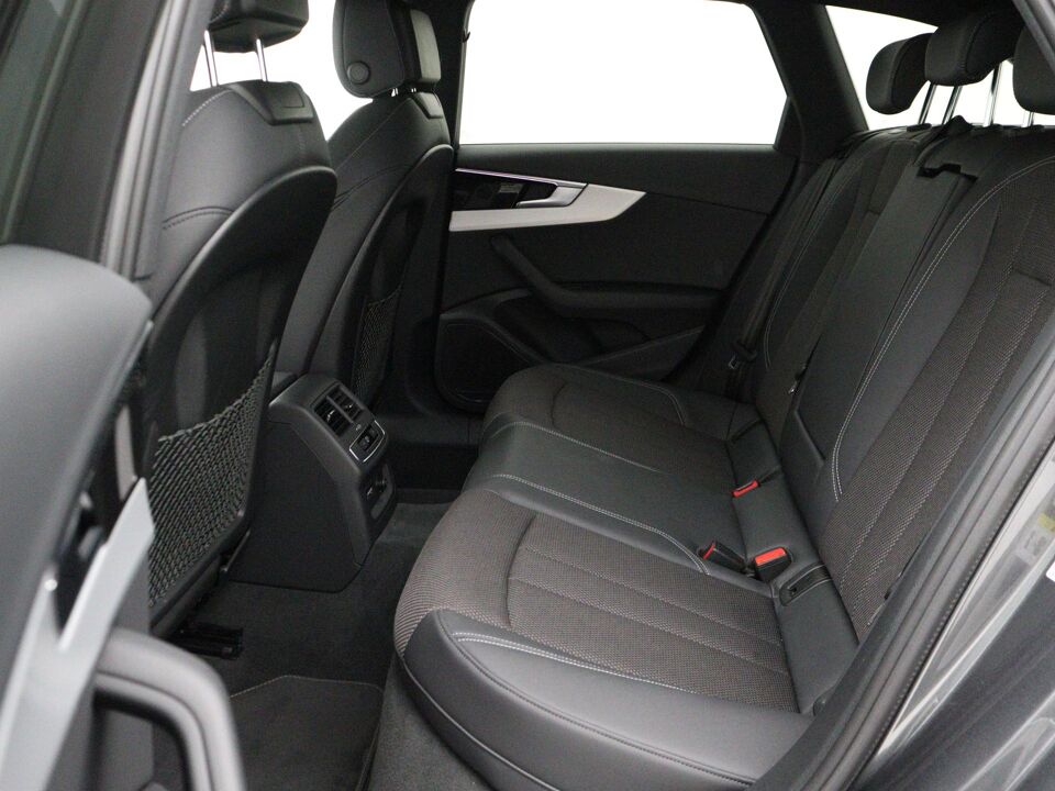 Audi A4 Avant 35 TFSI S-line
