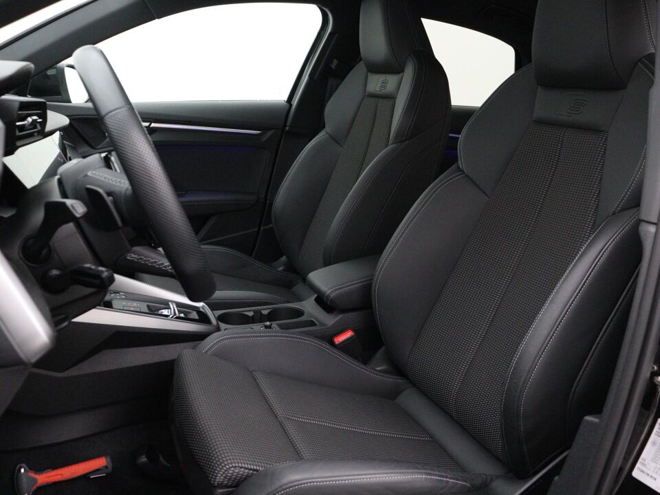 Audi A3 Limousine 30 TFSI S edition