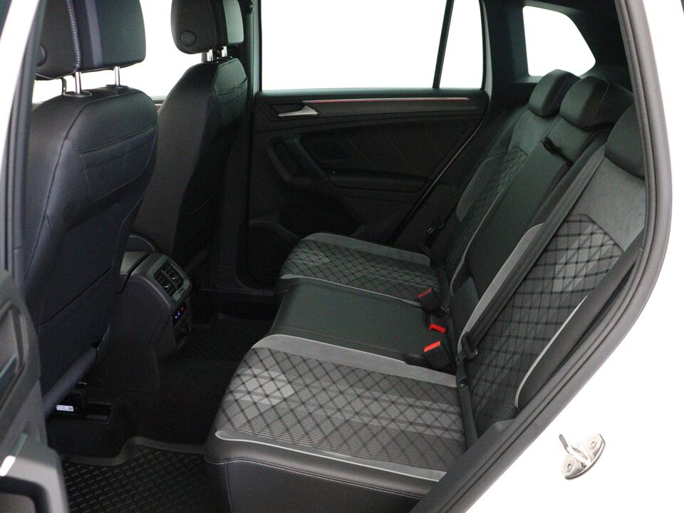 Volkswagen Tiguan 1.4 TSI eHybrid R-Line Business