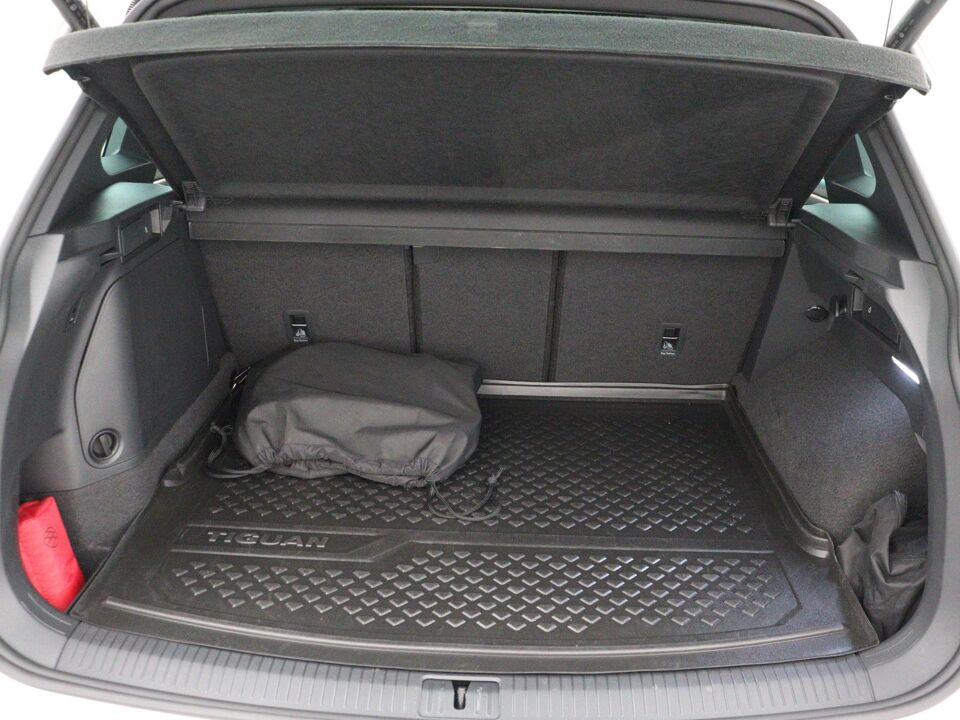 Volkswagen Tiguan 1.4 TSI eHybrid R-Line Business