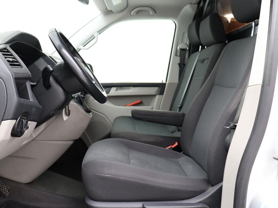VW-Bedrijfswagens Transporter 2.0 TDI L1H1 4Motion Highline