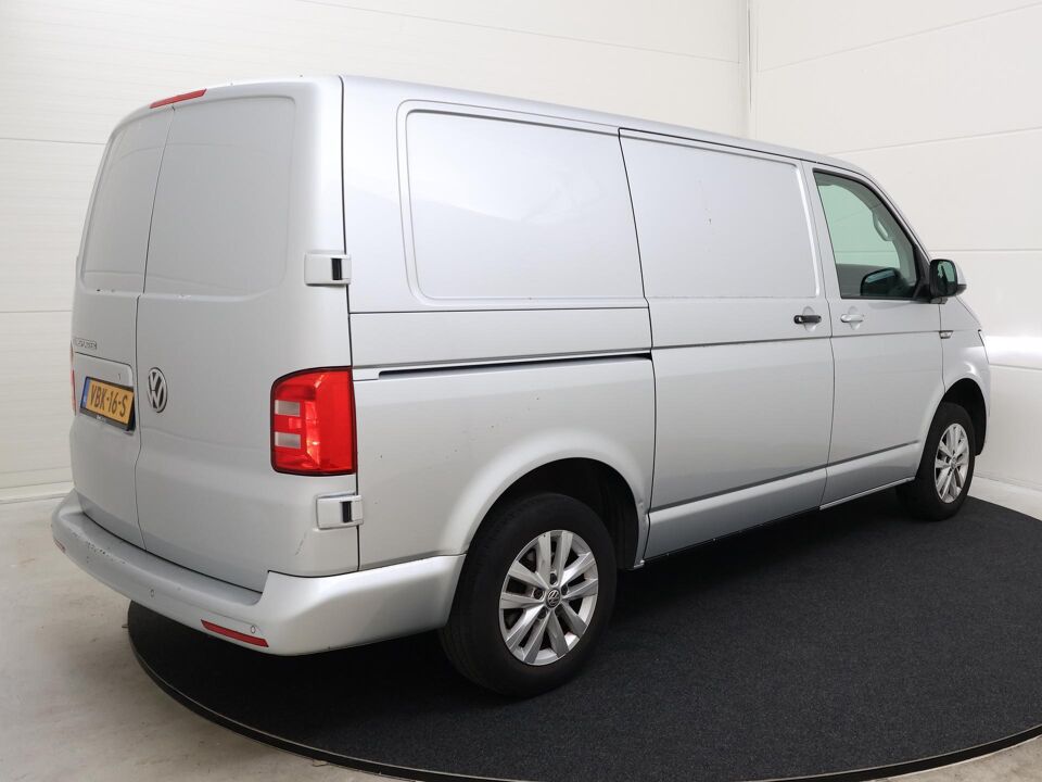 VW-Bedrijfswagens Transporter 2.0 TDI L1H1 4Motion Highline