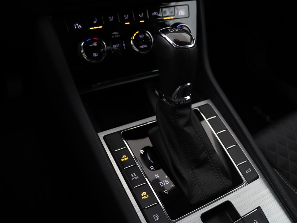 Škoda Superb Combi 1.4 TSI 218 PK iV Ambition