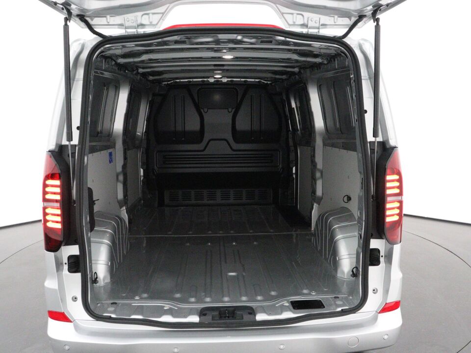 VW-Bedrijfswagens Transporter 2.0 TDI L2H1 30 Style