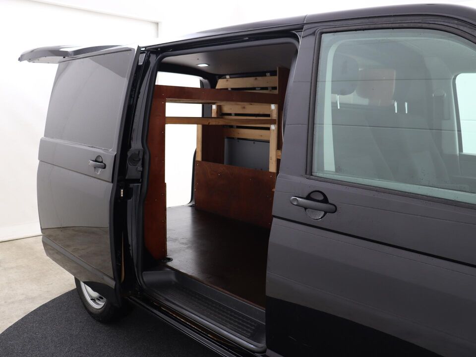 VW-Bedrijfswagens Transporter 2.0 TDI 90 PK L1H1 26 Economy Business