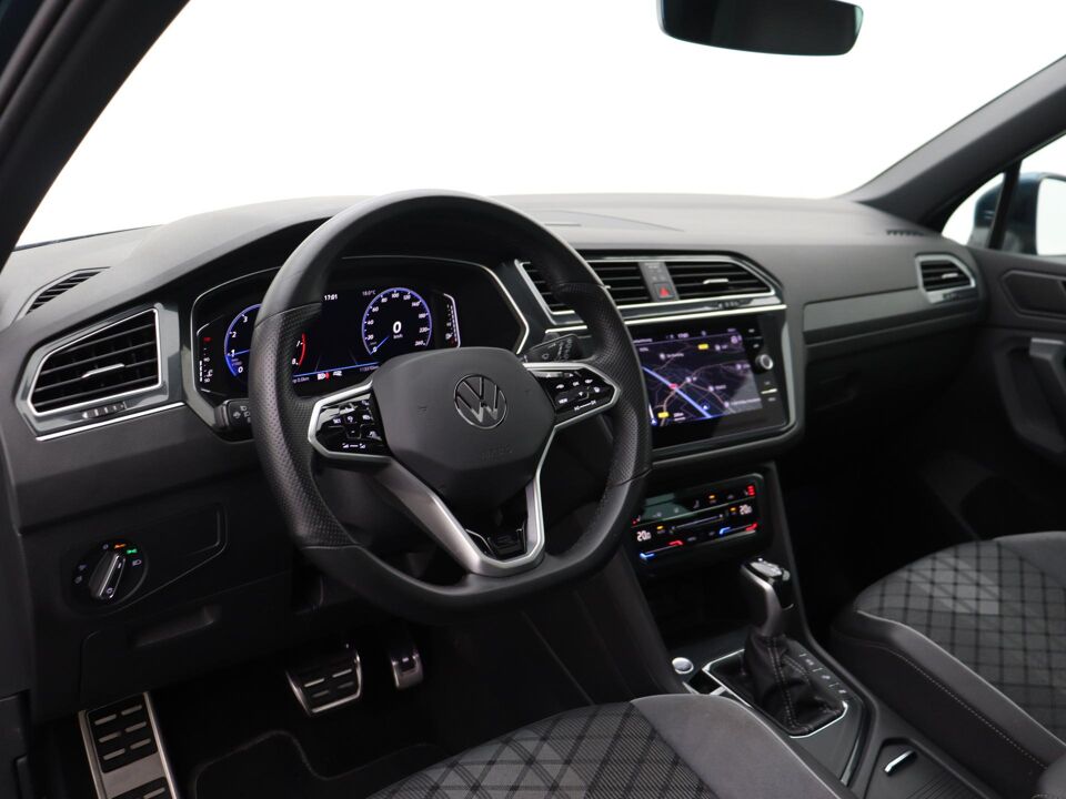 Volkswagen Tiguan 1.5 TSI R-Line Business+