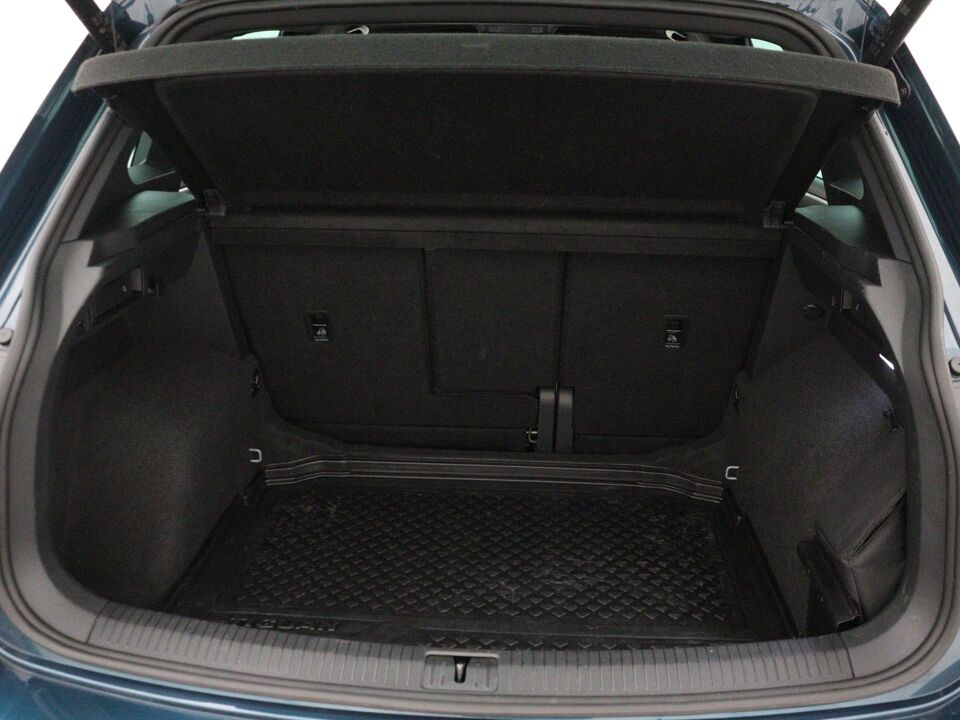 Volkswagen Tiguan 1.5 TSI R-Line Business+