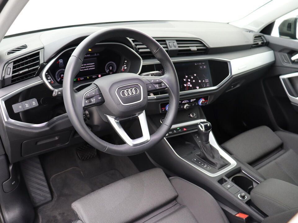 Audi Q3 45 TFSI e 245 PK