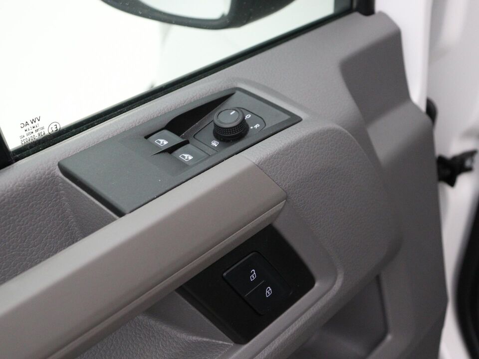 VW-Bedrijfswagens Crafter 35 2.0 TDI 140 PK L3H2 Comfortline