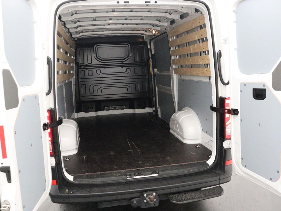 VW-Bedrijfswagens Crafter 35 2.0 TDI 140 PK L3H2 Comfortline