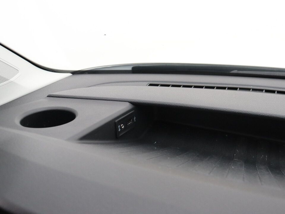 VW-Bedrijfswagens Crafter 35 2.0 TDI 140 PK Aut. L3H2 Comfortline