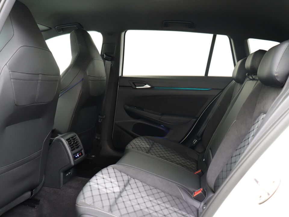 Volkswagen GOLF Variant 1.5 eTSI 150PK R-Line DSG