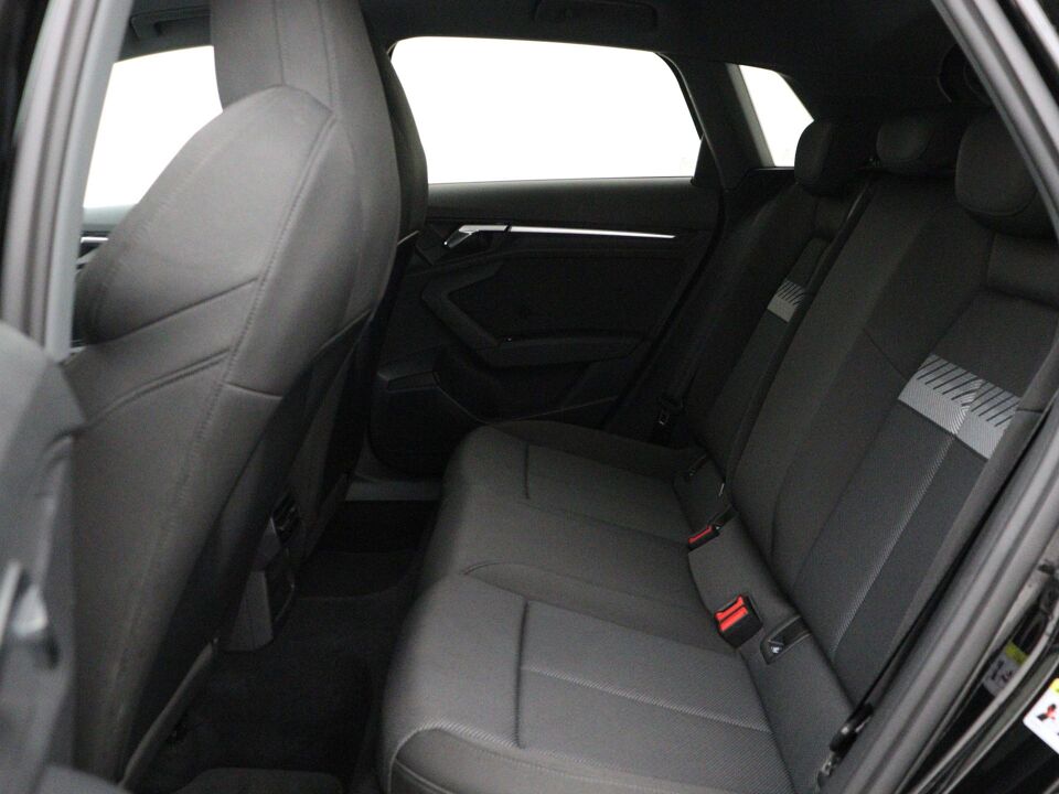 Audi A3 Sportback 30 TFSI Business edition